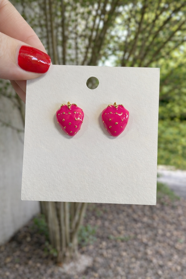 Cute Strawberry earnings