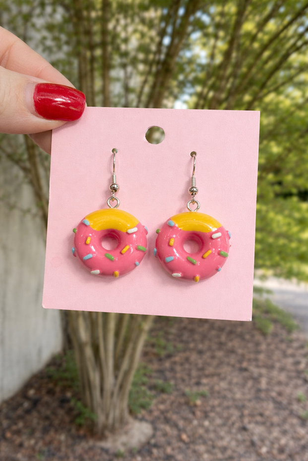 pink sprinkle donuts