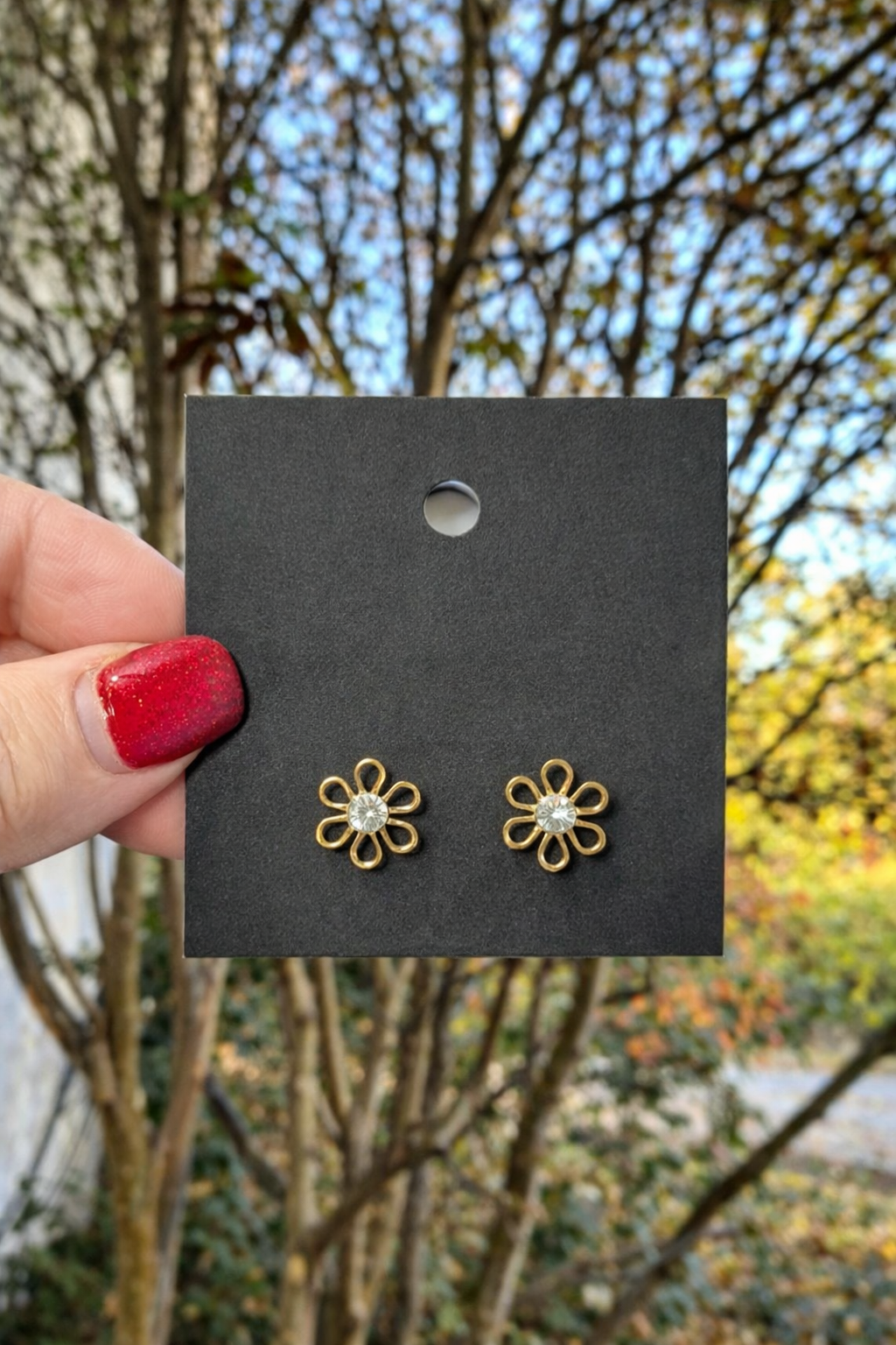 Cutest gold stud earrings