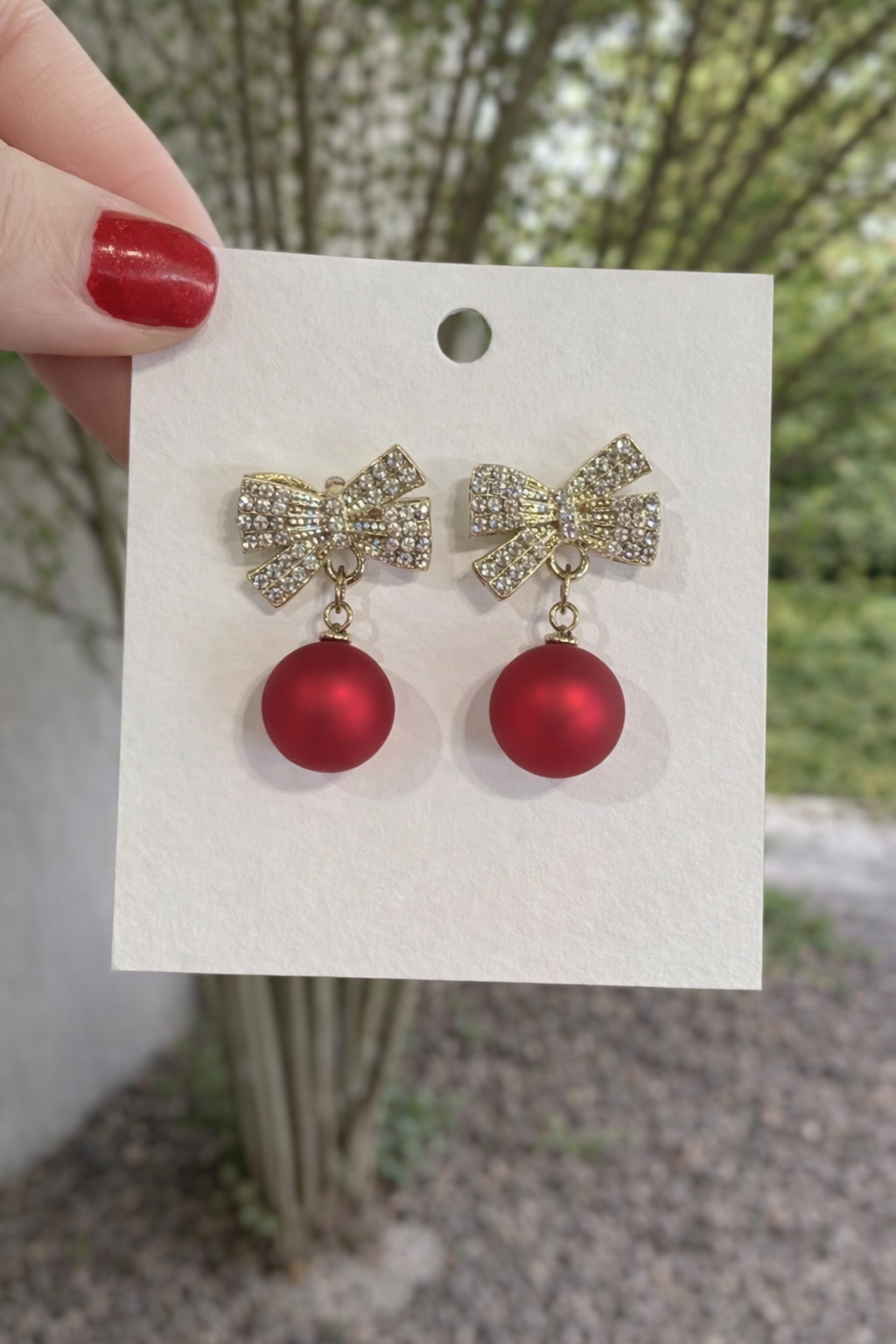 Kennas Red Pearl bow earrings