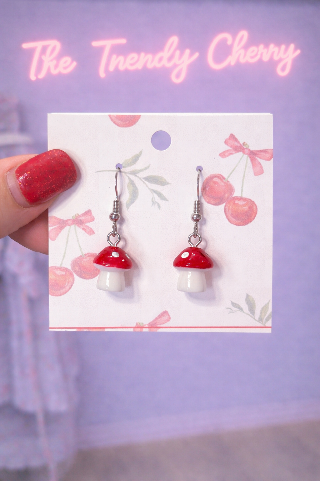 Red top mushroom earrings