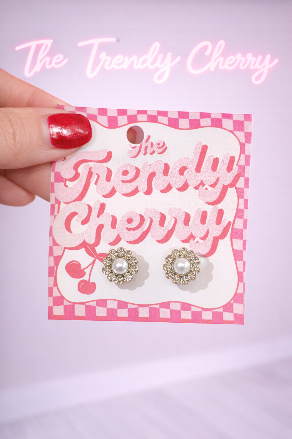 Circled Pearl earrings