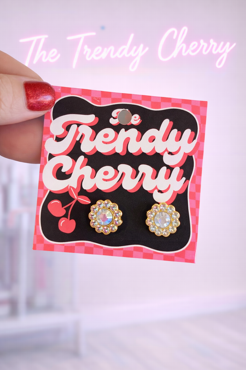 Round flower stud earrings