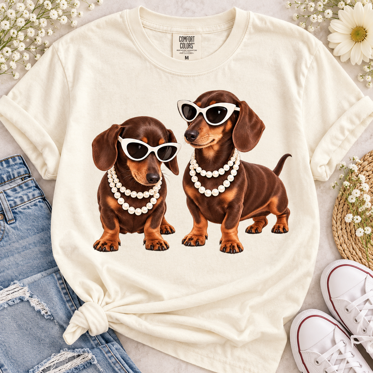 Bougie Willow Weiner Dog T-shirt